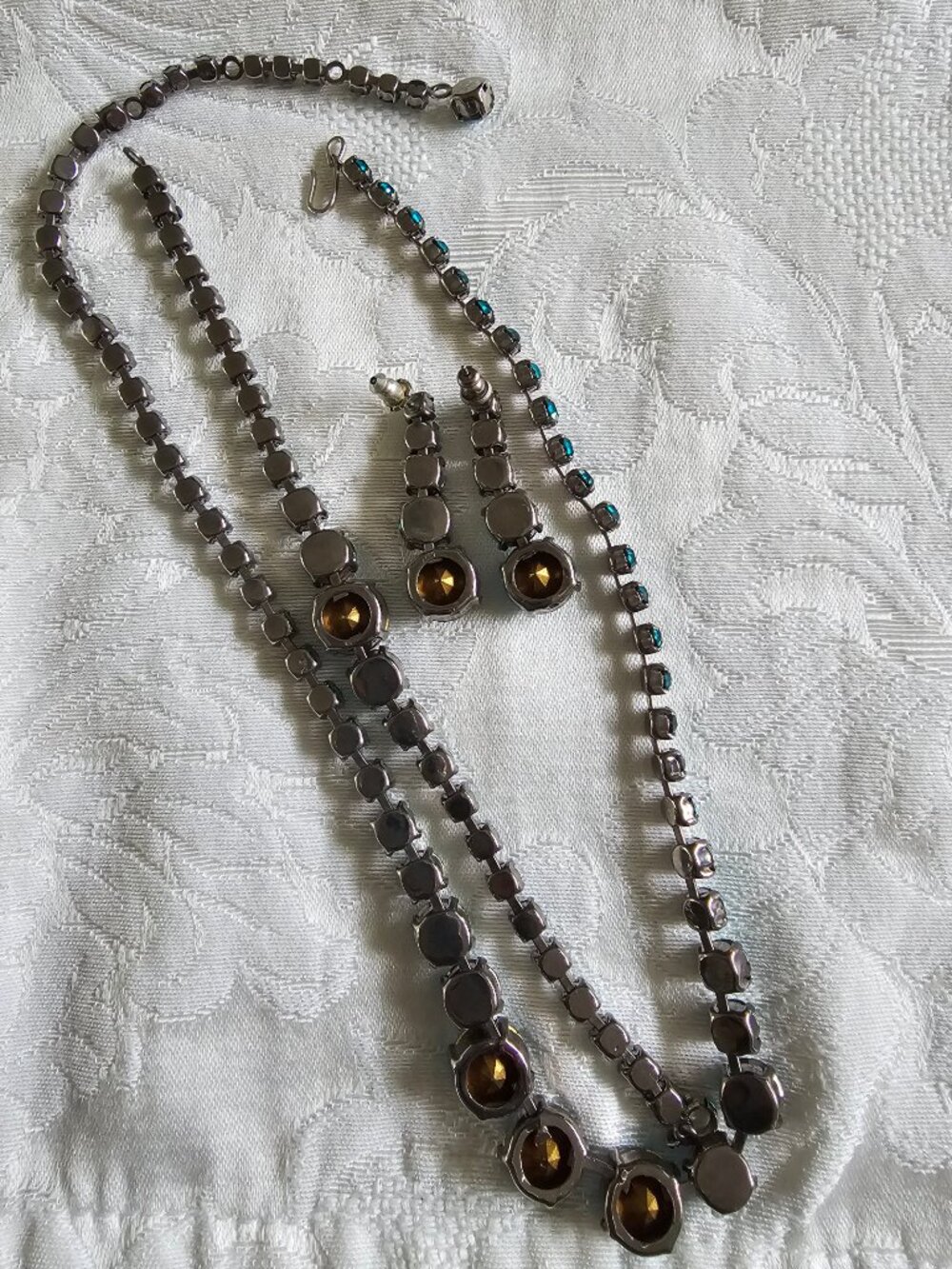 Three piece Rhinestone parure - Picture 6 of 7